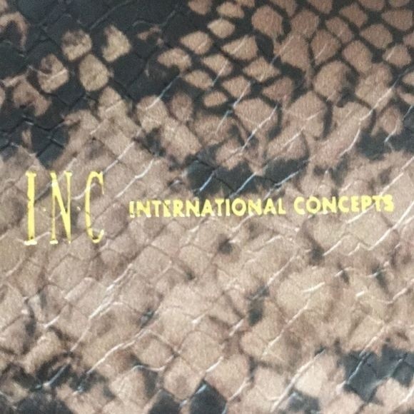 INC International Concepts Wristlet/Wallet Animal Print Size 4” x 8” - Picture 10 of 10